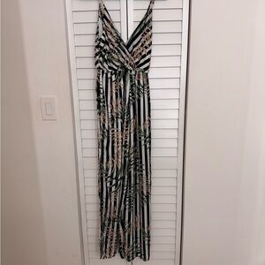 Style Rack Black and White Sleeveless Maxi Sundress